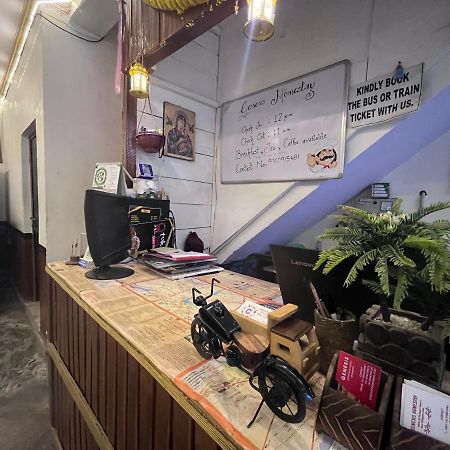 Genesis Homestay Agra  Ngoại thất bức ảnh
