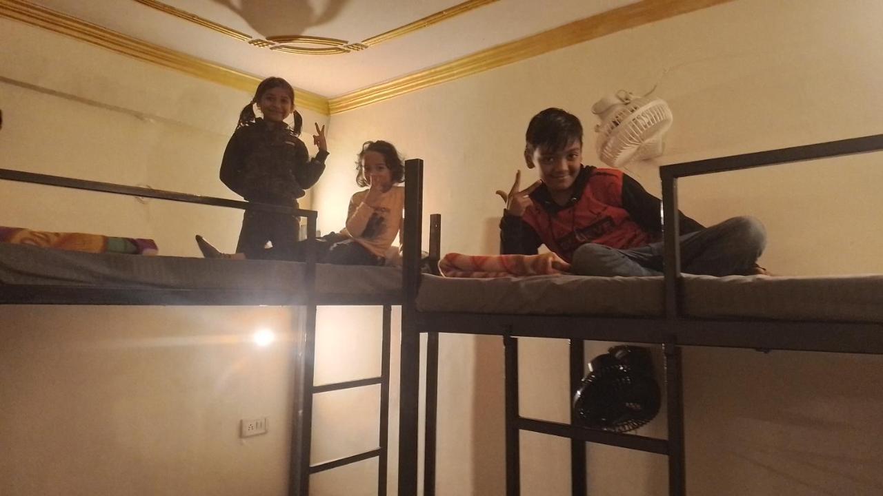 Genesis Homestay Agra  Ngoại thất bức ảnh
