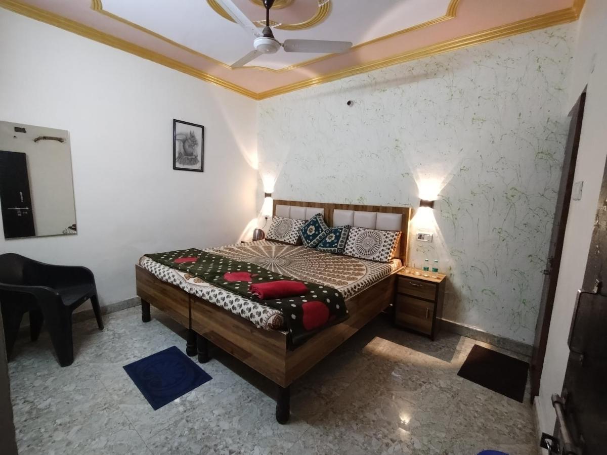 Genesis Homestay Agra  Ngoại thất bức ảnh
