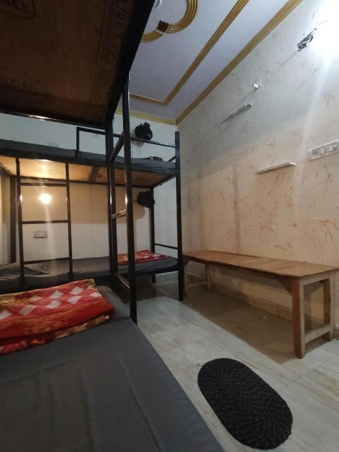Genesis Homestay Agra  Ngoại thất bức ảnh