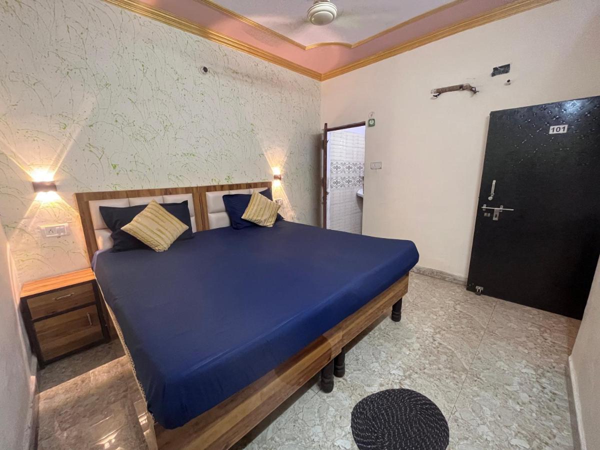 Genesis Homestay Agra  Ngoại thất bức ảnh