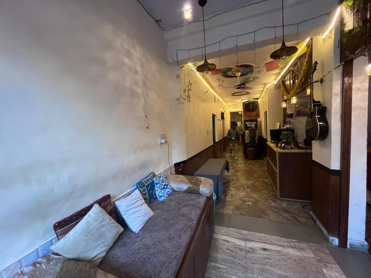 Genesis Homestay Agra  Ngoại thất bức ảnh