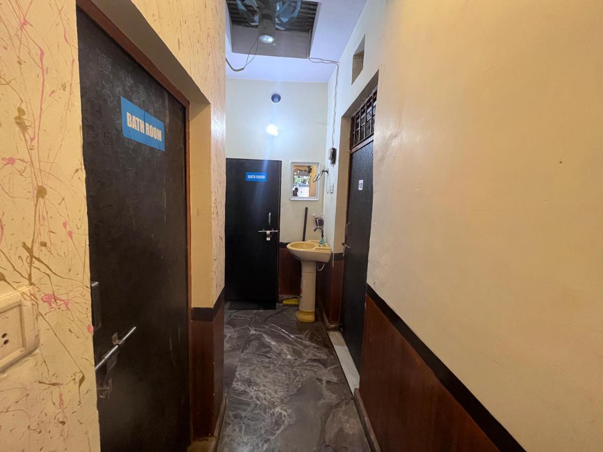 Genesis Homestay Agra  Ngoại thất bức ảnh