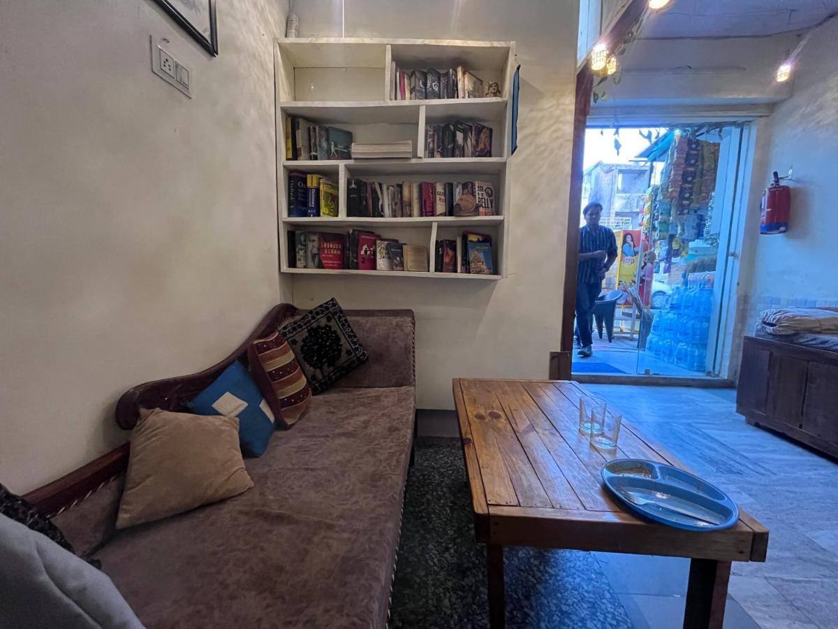 Genesis Homestay Agra  Ngoại thất bức ảnh