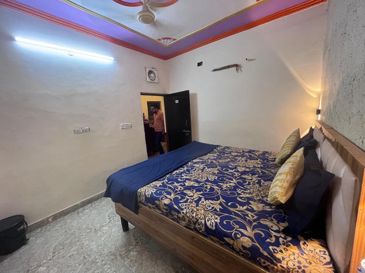 Genesis Homestay Agra  Ngoại thất bức ảnh